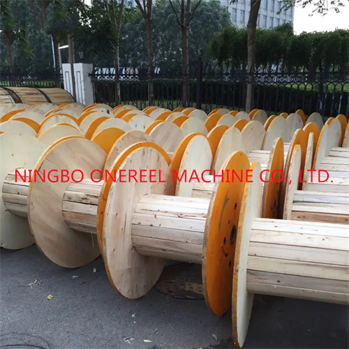 Empty Wooden Cable Spools for Sale 