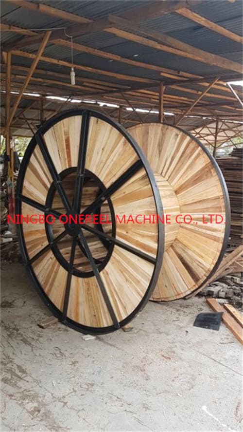 Wooden Construction Spools