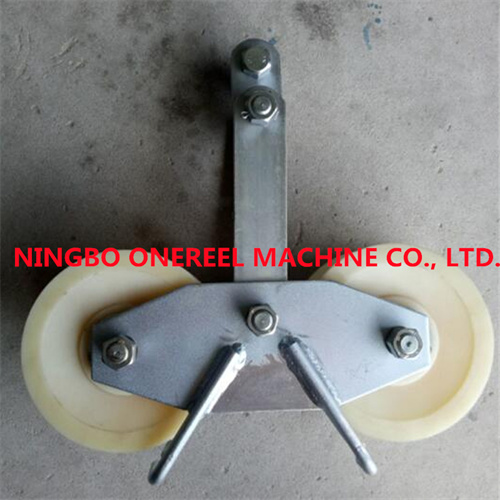 Tandem Sheave Stringing Block
