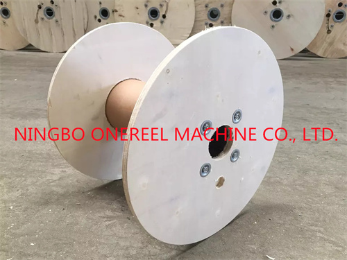Round Wooden Industrial Cable Spool 