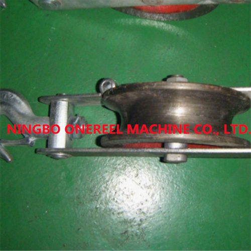 Universal Stringing Block